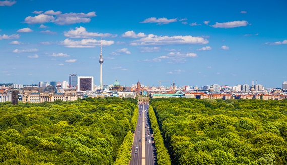 Fotolia 104657975 Subscription Monthly M Berlin skyline panorama with Tiergarten park 