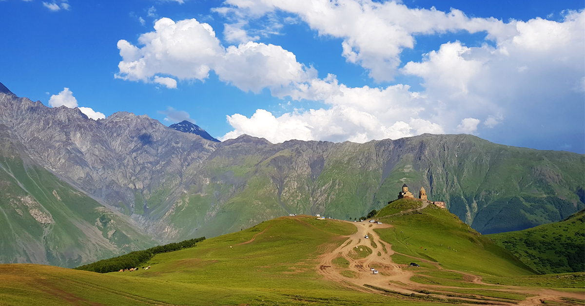 Kazbegi Georgia Aventurescu.ro eSky 