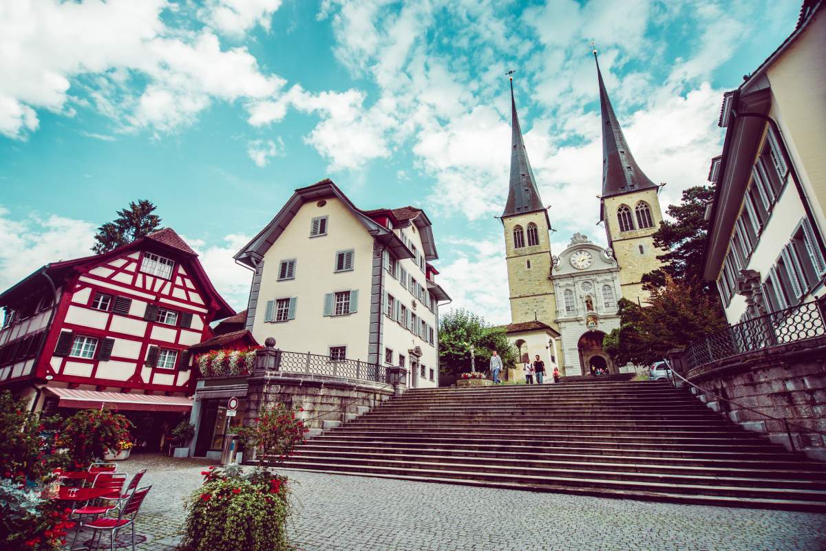 lucerne church of st leodegar 