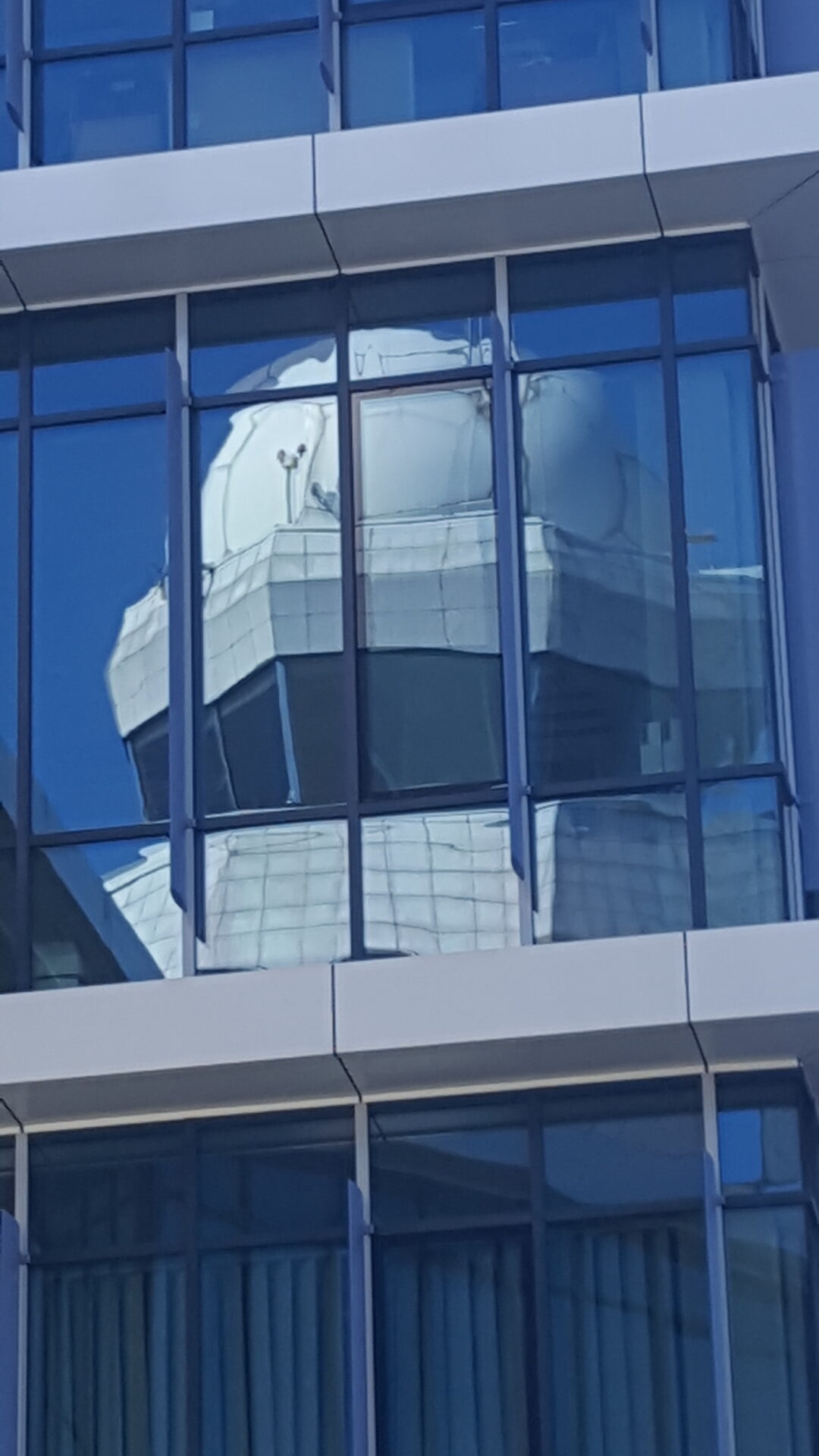 wieża kontroli lotów kontrola ruchu lotniczego