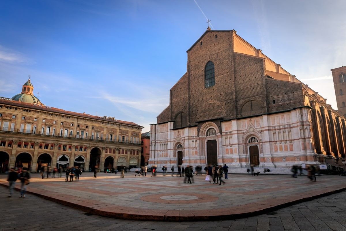 bolonia the basilica of san petronio 