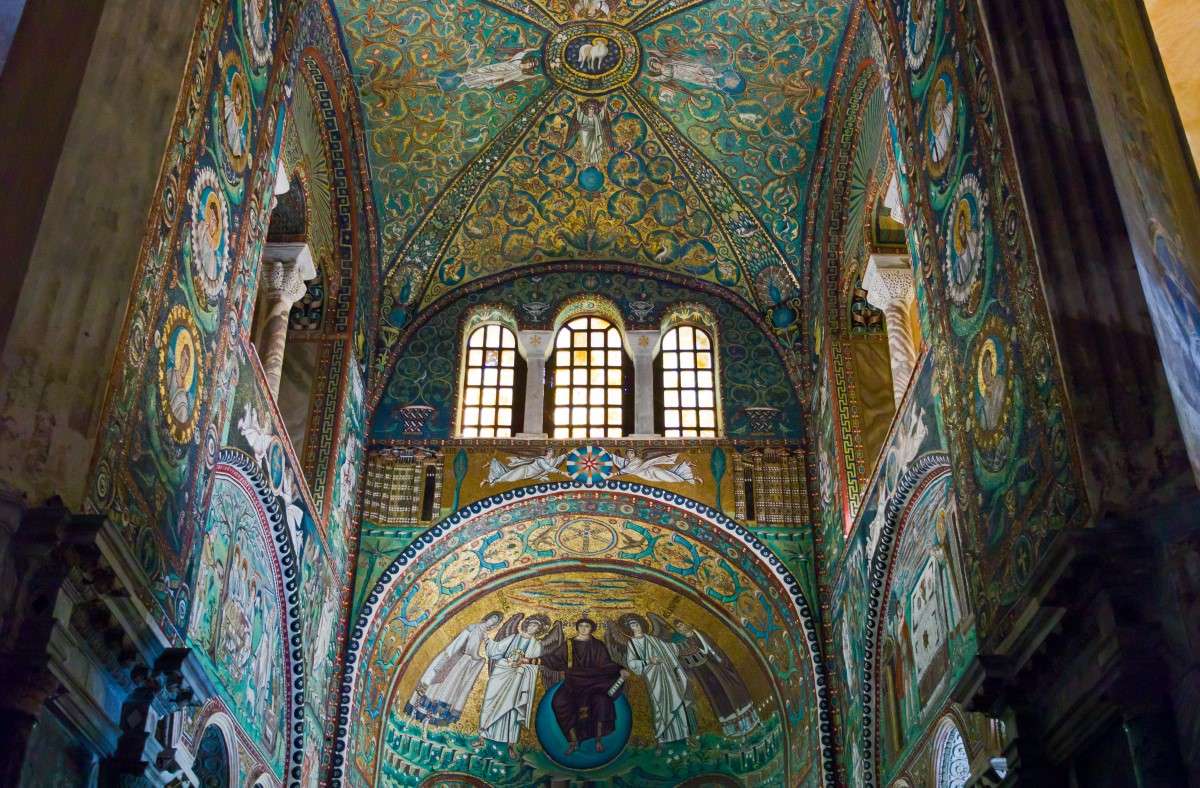 san vitale mosaics in ravenna