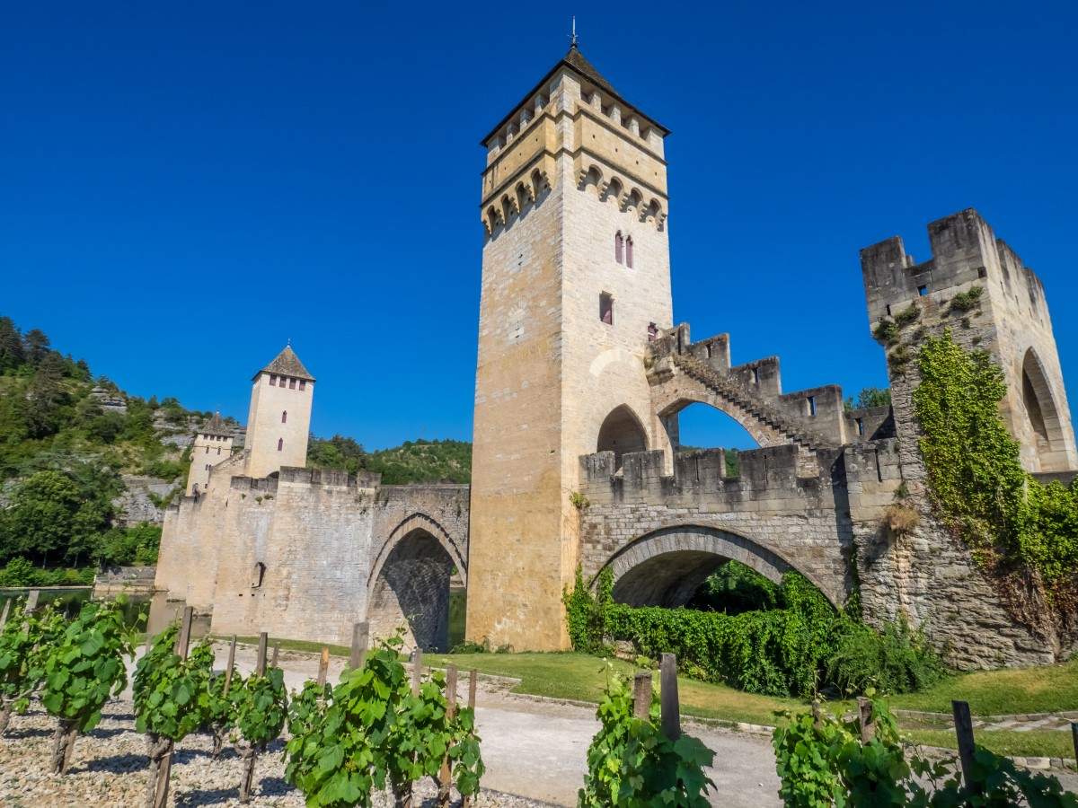 valentre bridge in cahors 