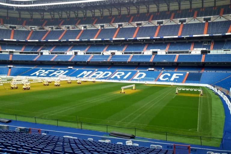Estadio Santiago Bernabeu.jpg