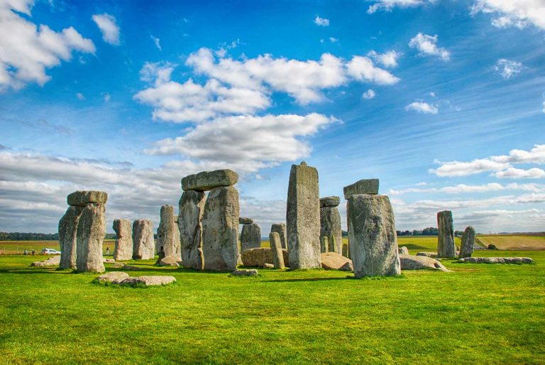 Stonehenge.jpg