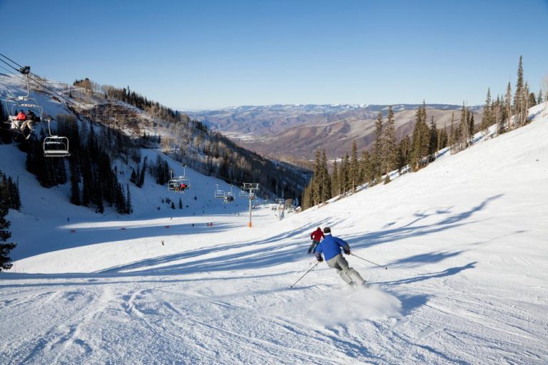 ajax mountain aspen narty colorado usa.jpg