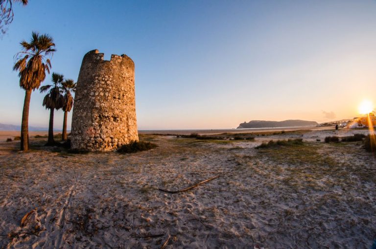 plaza poetto w cagliari.jpg