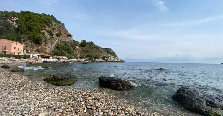 Sycylia - plaża isola bella © Daria Prygiel