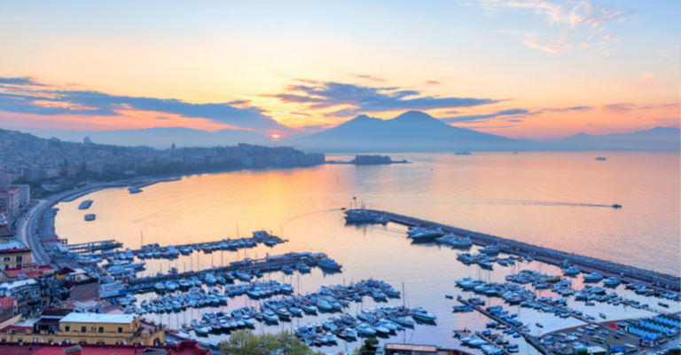 Neapol © Shutterstock
