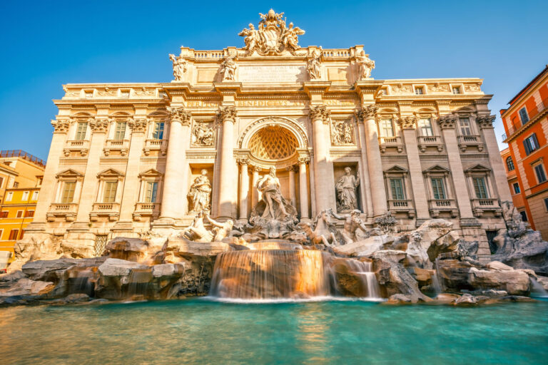 Fontanna di Trevi w Rzymie © Shutterstock