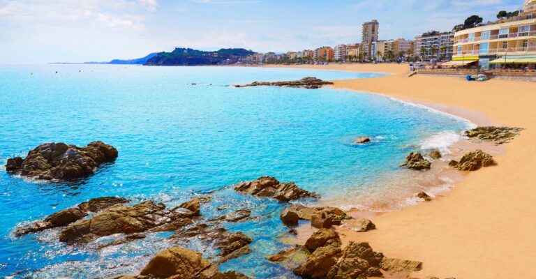 Plaża Lloret de Mar, Costa Brava © Shutterstock