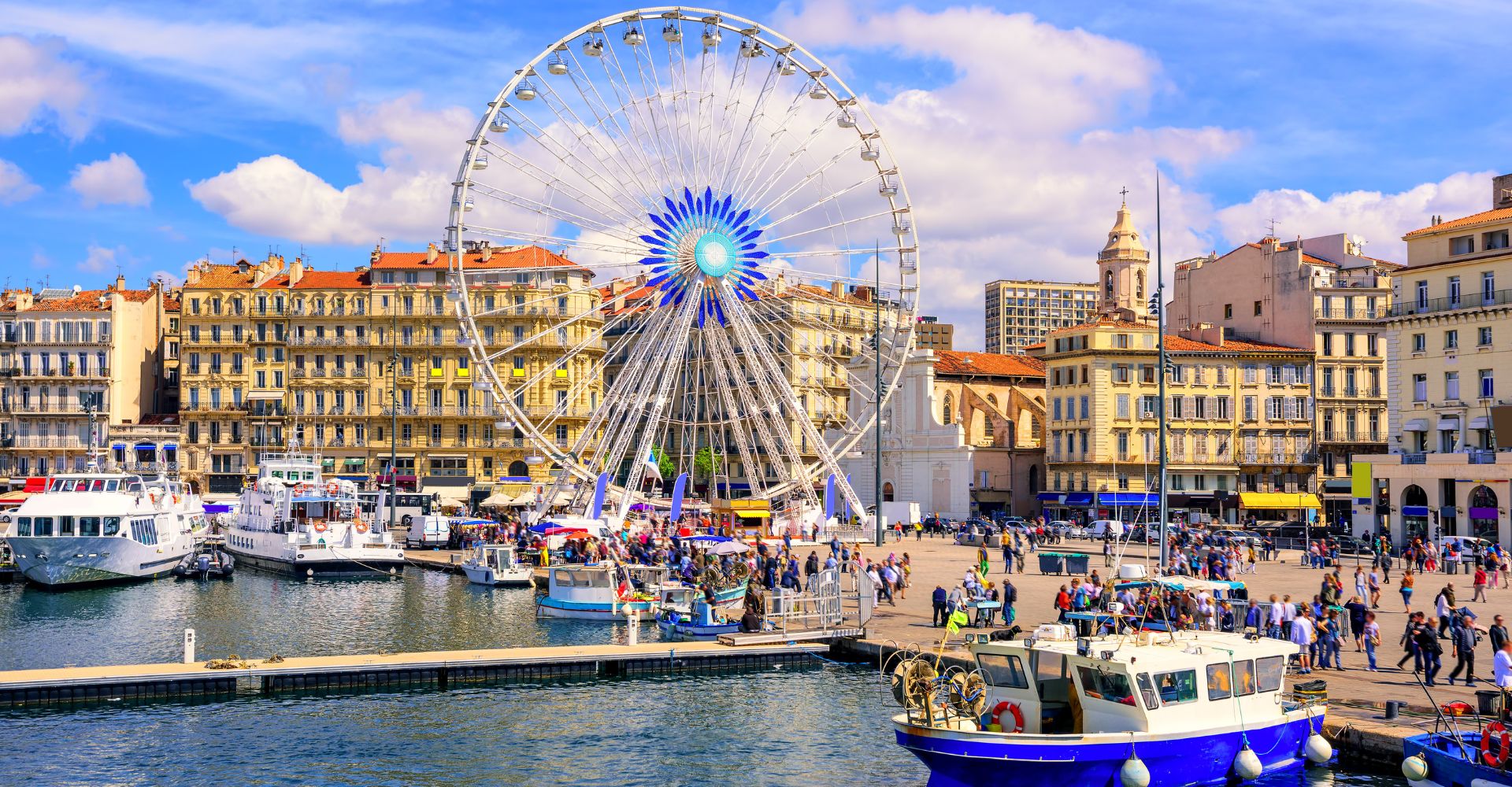 Promenada starego portu Vieux, Marsylia, Lazurowe Wybrzeże © Shutterstock