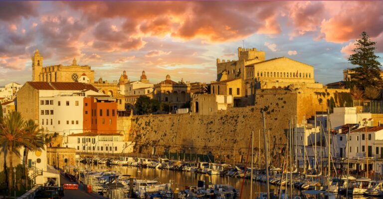 Ciutadella de Menorca. Minorka ©Shutterstock