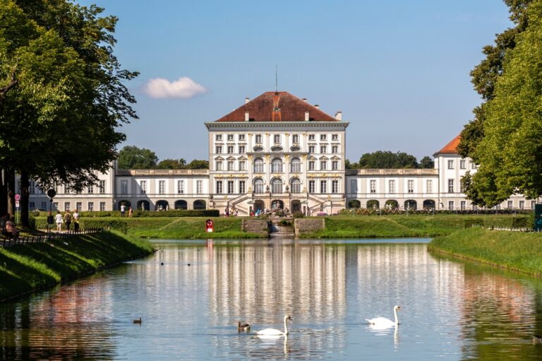 Pałac Nymphenburg, Monachium, Niemcy © Shutterstock