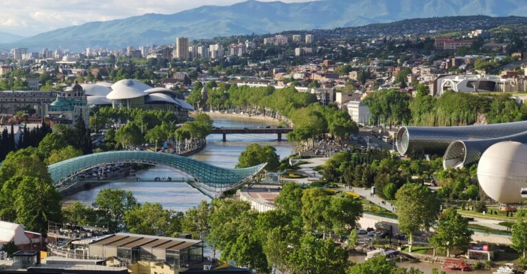 Tibilisi, Gruzja © Shutterstock