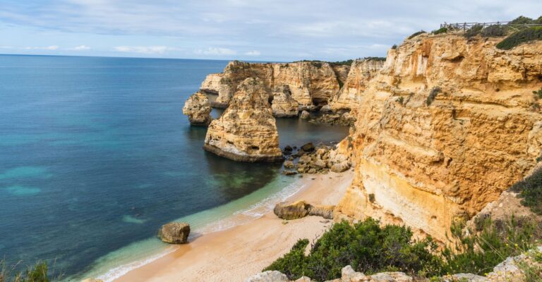 Marina Beach, Lagoa, Faro © Shutterstock