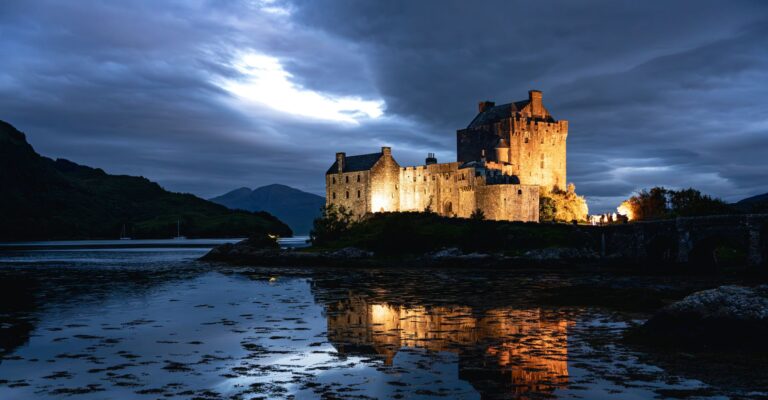 Zamek Eilean Donan, Szkocja © Shutterstock