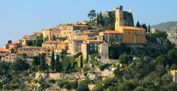 Eze piękne mieasto do zwiedzenia we Francji