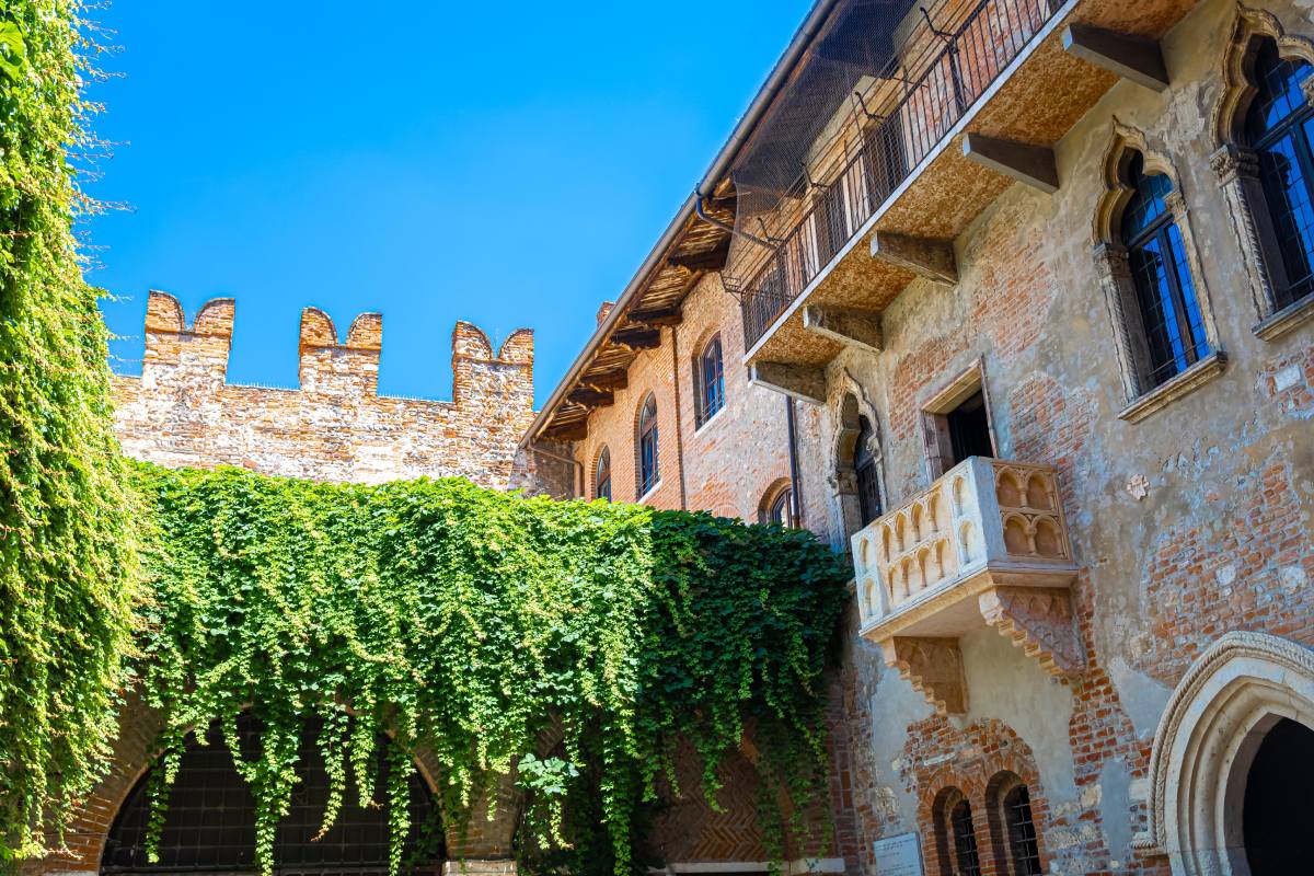 Balkon Julii w Weronie, Włochy © Shutterstock