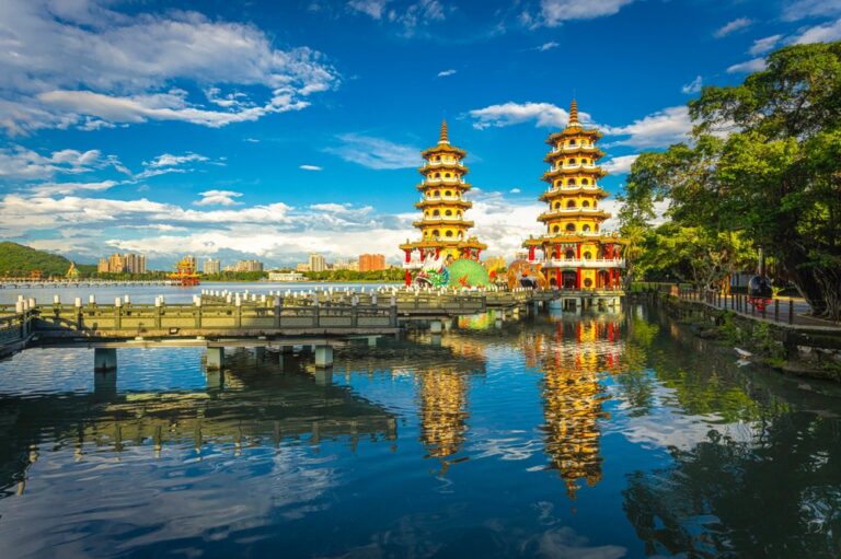 Dragon Tiger Tower w Kaohsiung, Tajwan © Shutterstock