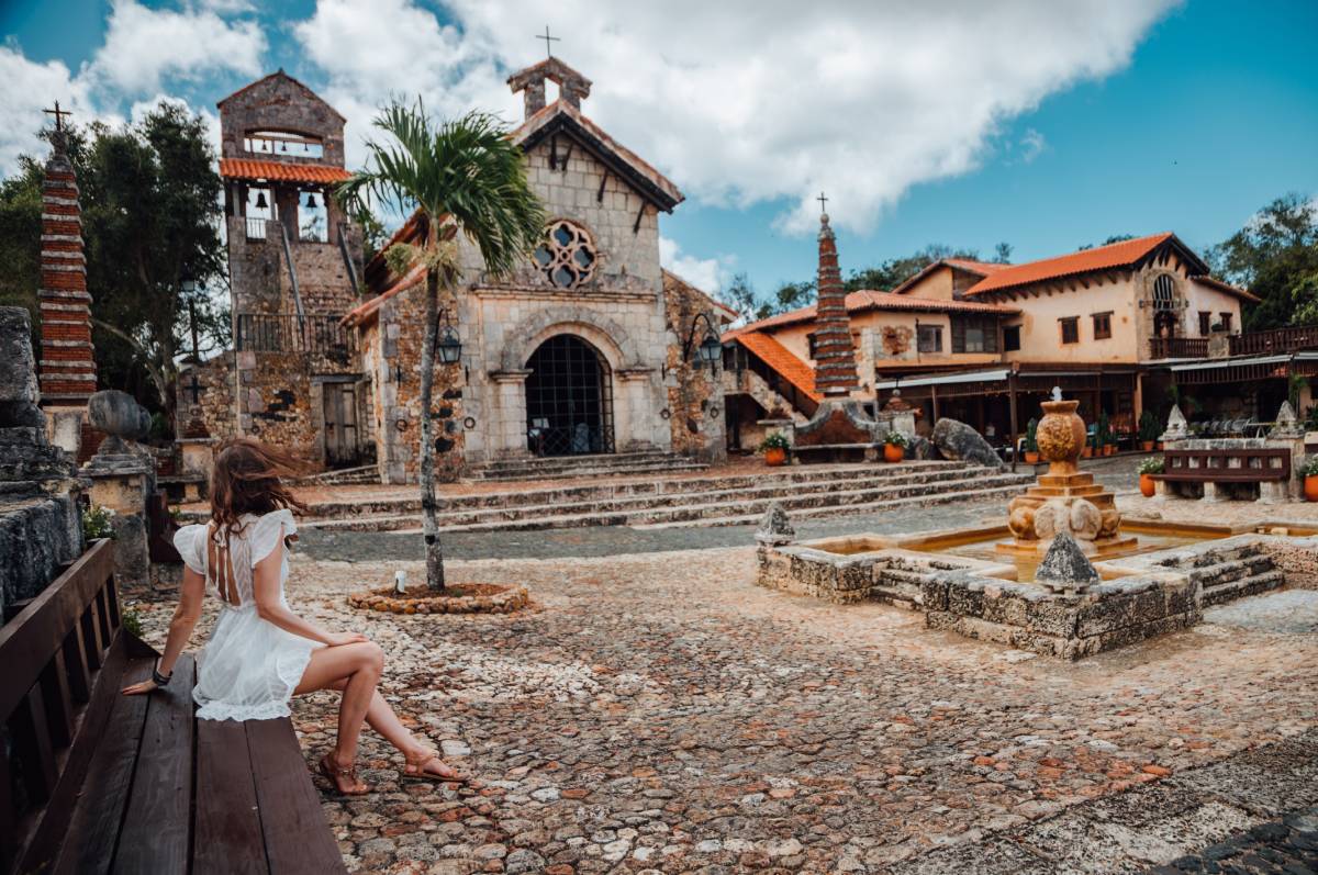 Kaplica w wiosce Altos de Chavón na Dominikanie © Shutterstock
