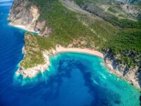 Kraljičina plaža (Queen's beach), Čanj, Montenegro © Shutterstock