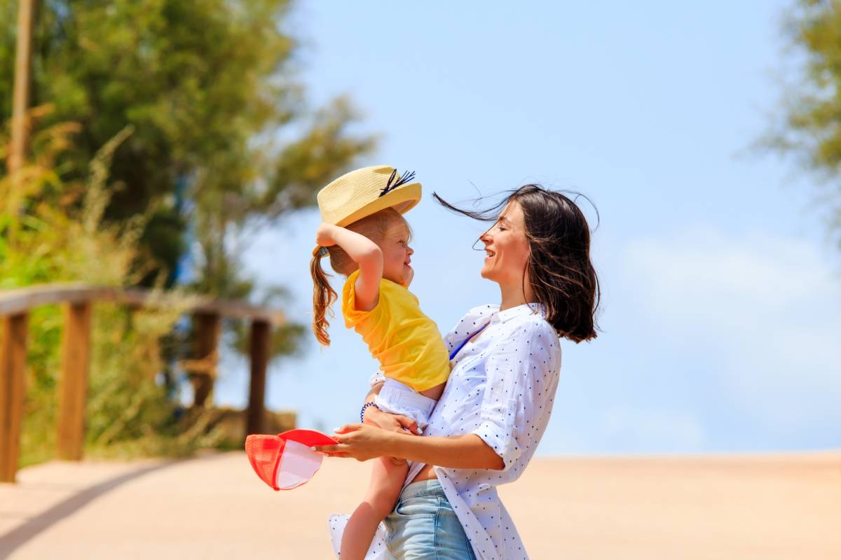Matka i córka na wakacjach w Rimini © Shutterstock