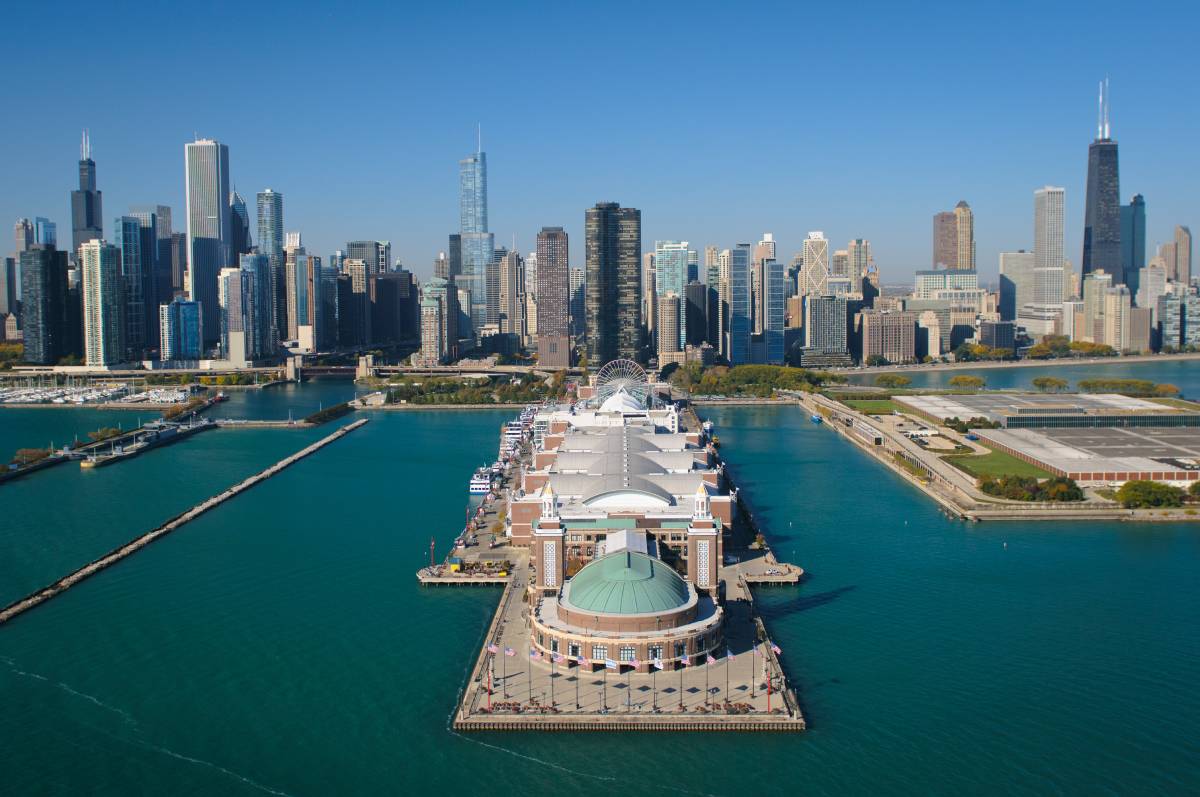 Navy Pier Chicago © Shutterstock
