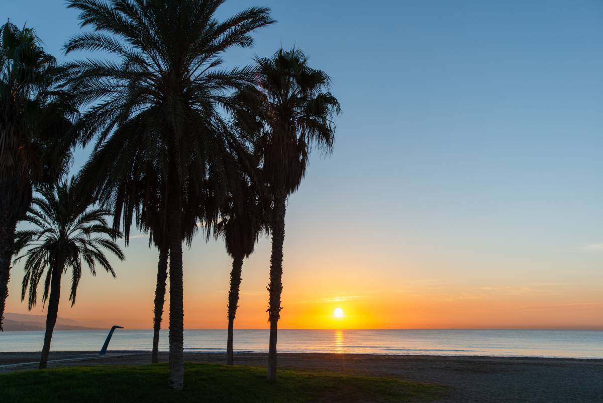 Playa de la Misericordia, Malaga, Andaluzja, Hiszpania © Shutterstock