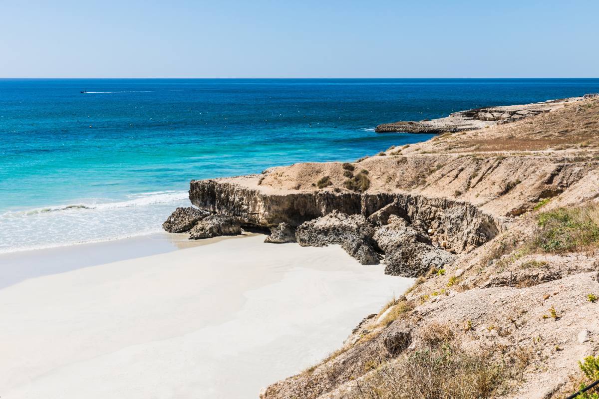 Plaża Al Mughsail Beach, Oman © Shutterstock