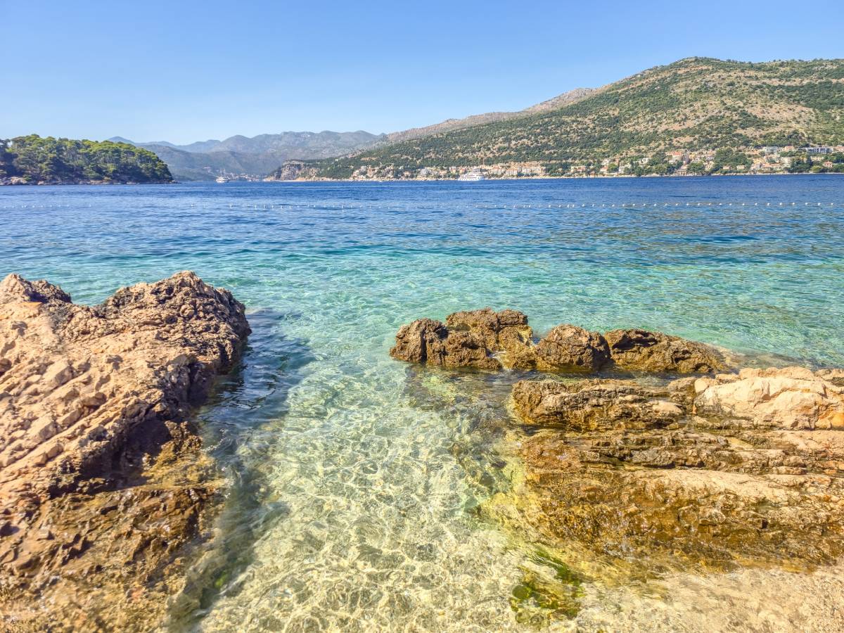 Plaża Copacabana w Dubrowniku, Chorwacja © Shutterstock