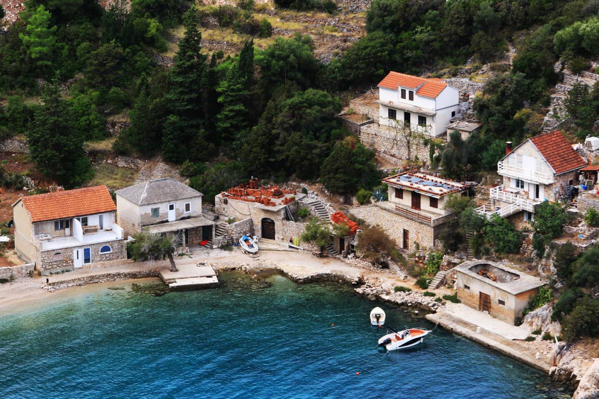 Plaża Stiniva, Hvar, Chorwacja © Shutterstock