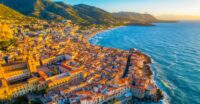 Stare miasto Cefalu na Sycylii, prowincja Palermo, Włochy © Shutterstock