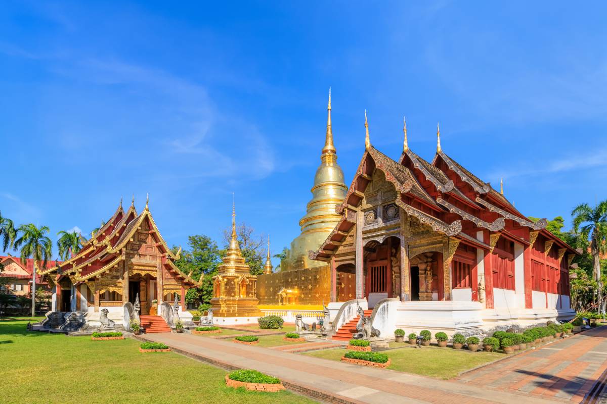 Świątynia Wat Phra Singh Woramahawihan, Chiang Mai, Tajlandia © Shutterstock