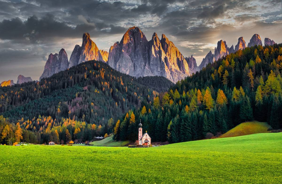 Tre Cime di Lavaredo, Dolomity © Shutterstock