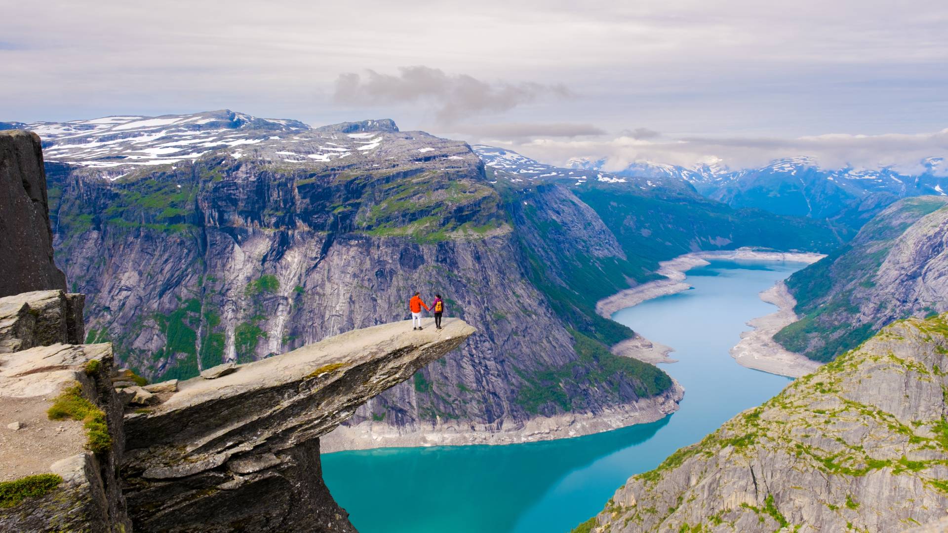 Urwisko w Trolltunga, Norwegia © Shutterstock