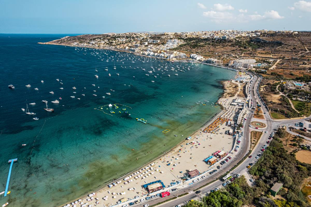 Zatoka Mellieħa na Malcie © Shutterstock